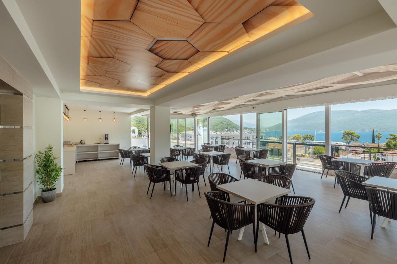 Centar Novi Hotel Herceg Novi Luaran gambar