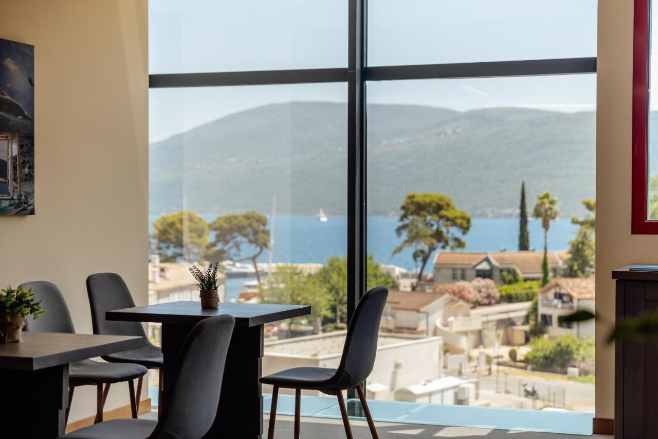 Centar Novi Hotel Herceg Novi Luaran gambar
