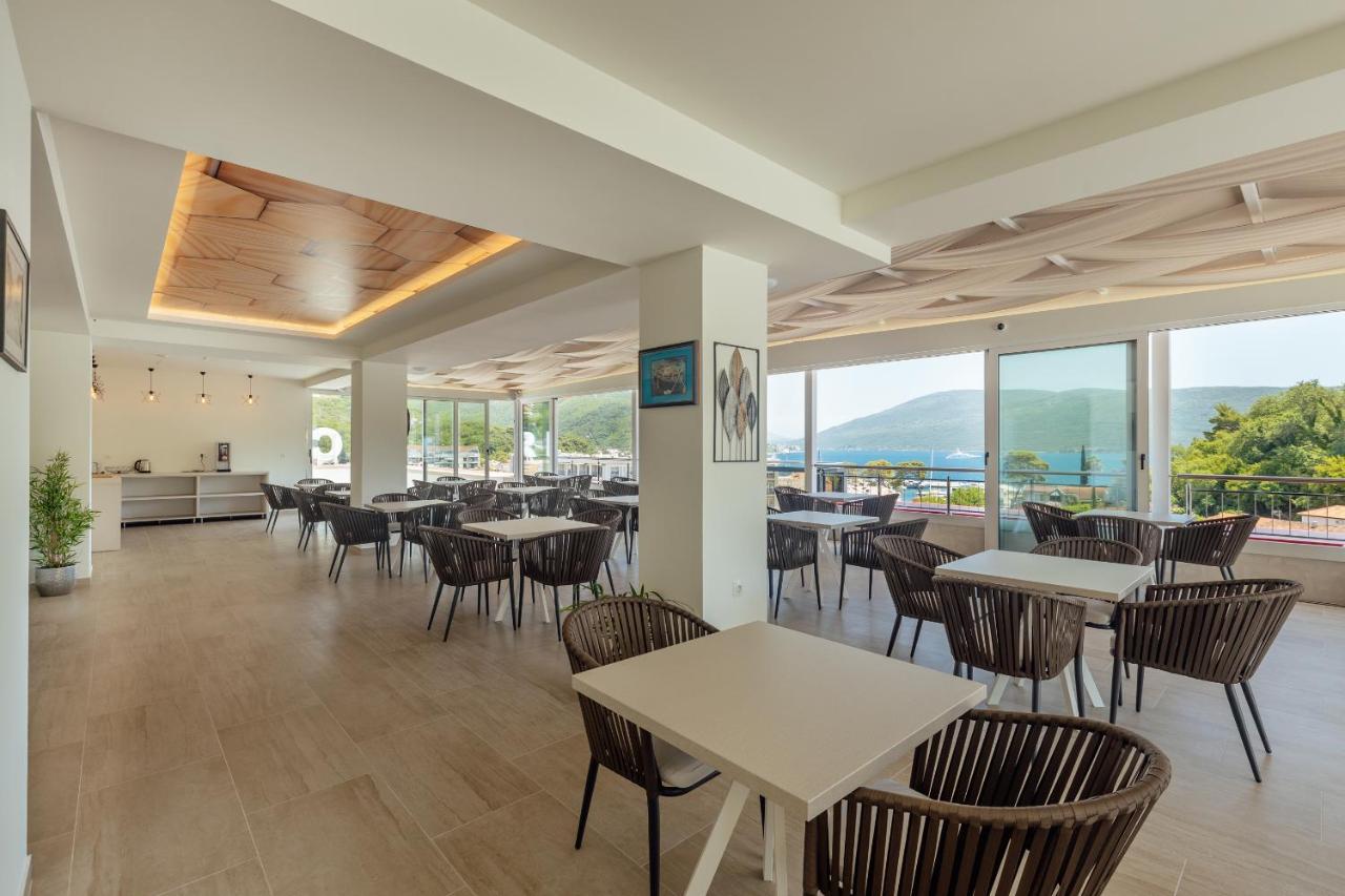 Centar Novi Hotel Herceg Novi Luaran gambar