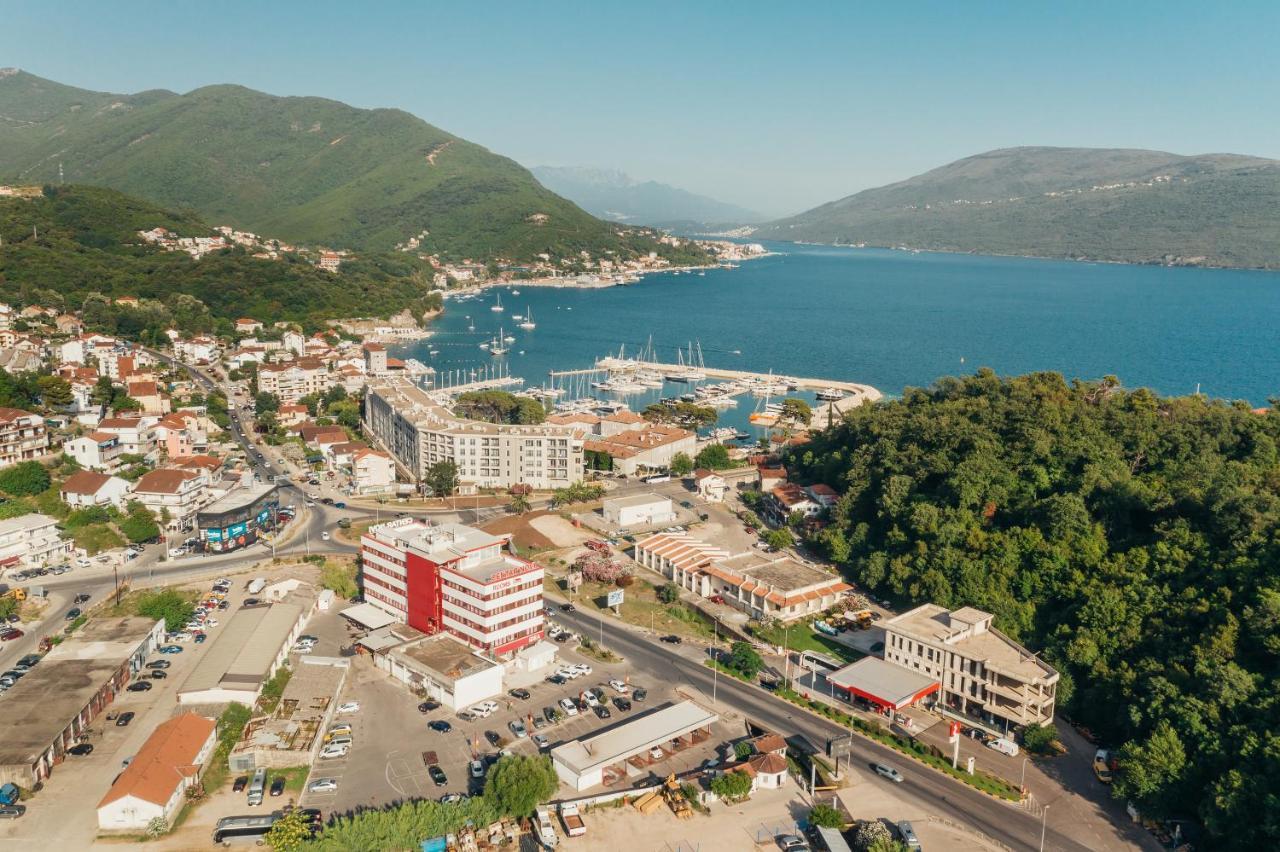 Centar Novi Hotel Herceg Novi Luaran gambar