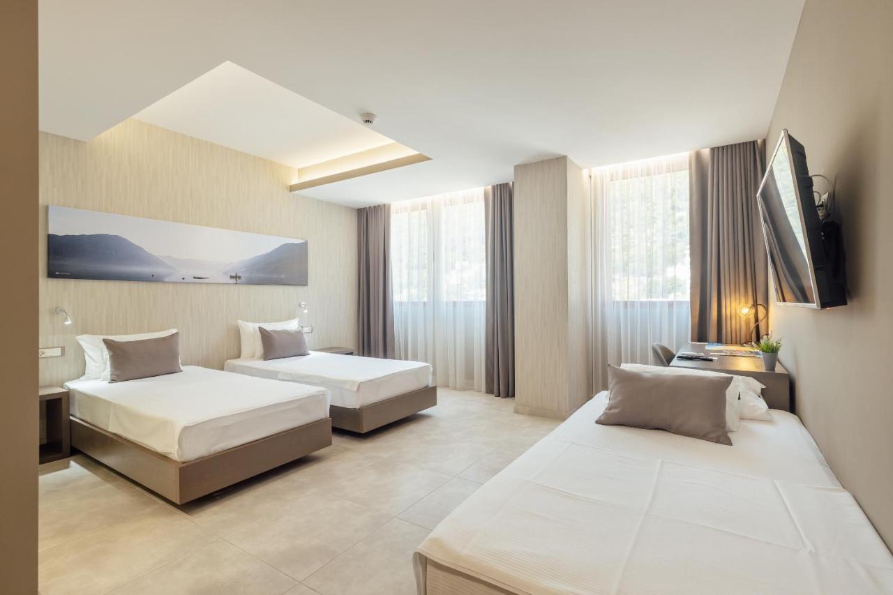 Centar Novi Hotel Herceg Novi Luaran gambar