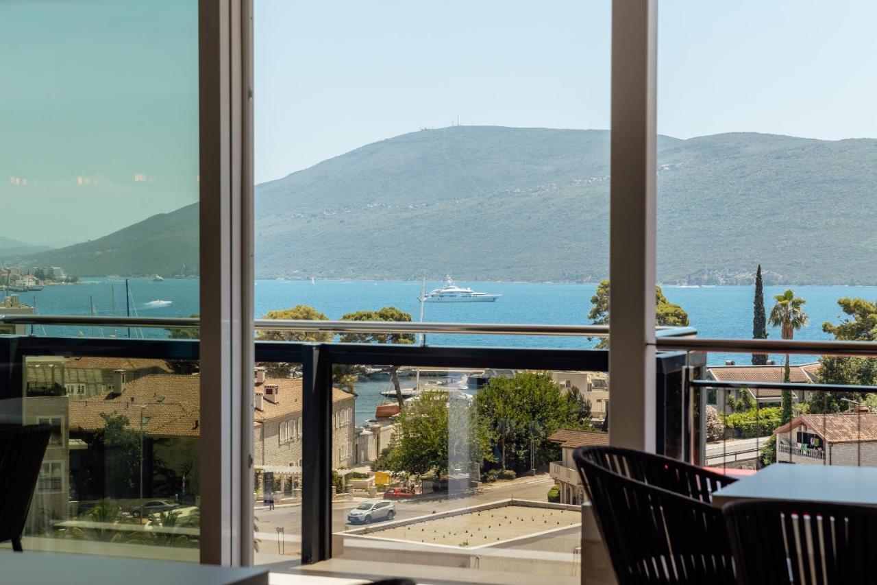Centar Novi Hotel Herceg Novi Luaran gambar