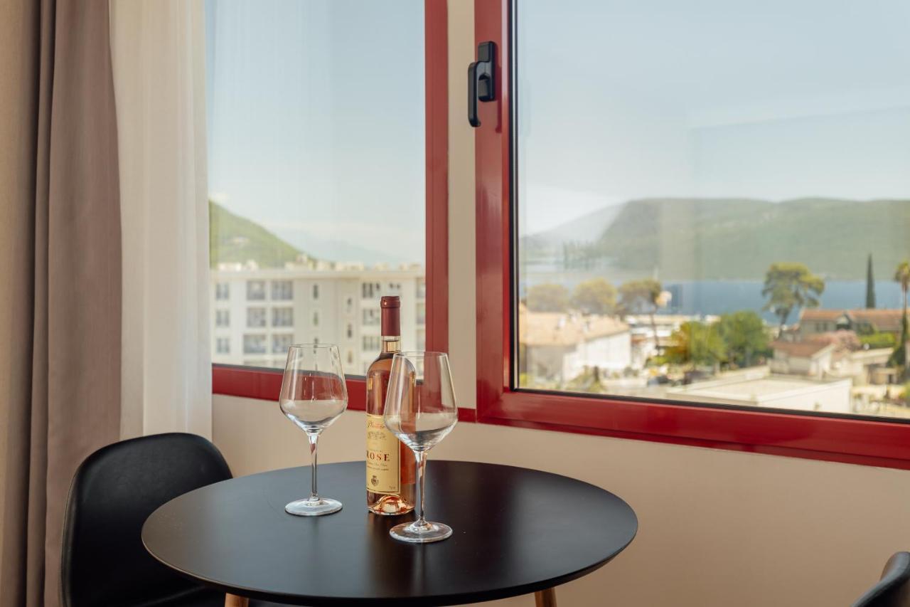 Centar Novi Hotel Herceg Novi Luaran gambar