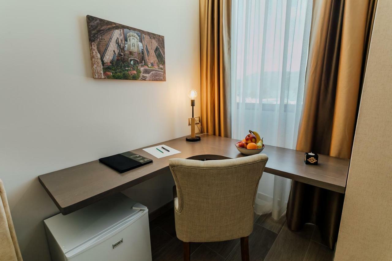 Centar Novi Hotel Herceg Novi Luaran gambar