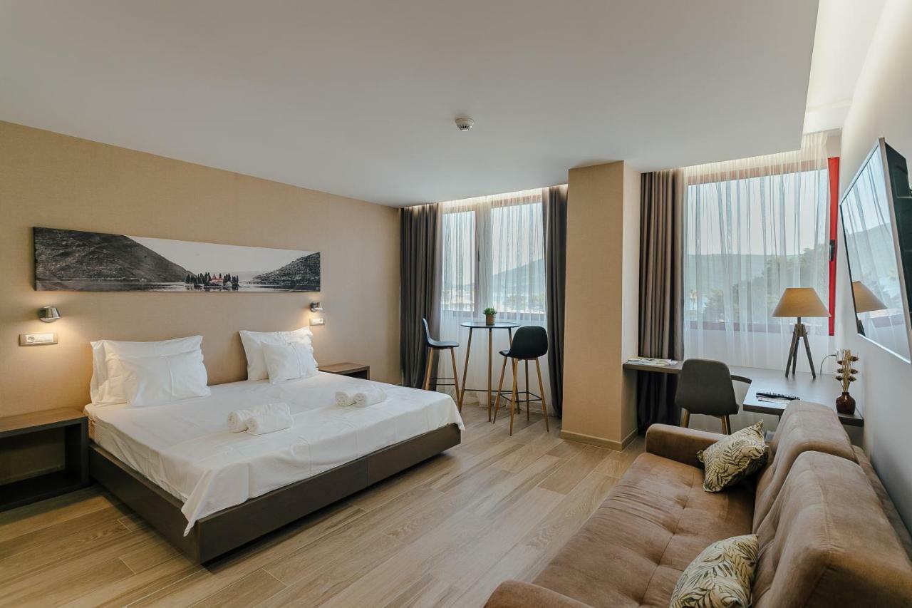 Centar Novi Hotel Herceg Novi Luaran gambar
