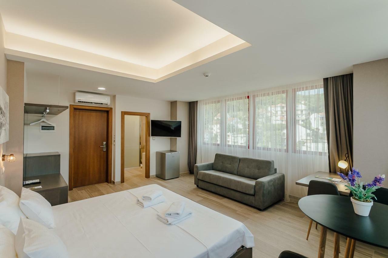 Centar Novi Hotel Herceg Novi Luaran gambar